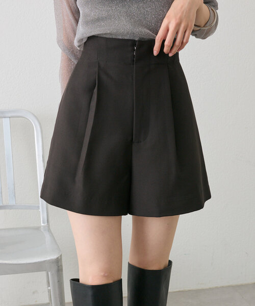 mystic（ミスティック）の「【高身長/低身長サイズあり】ハイウエストショートパンツ（その他パンツ・レディース・ブラック/アイボリー・2/1/0）」の7枚目の写真