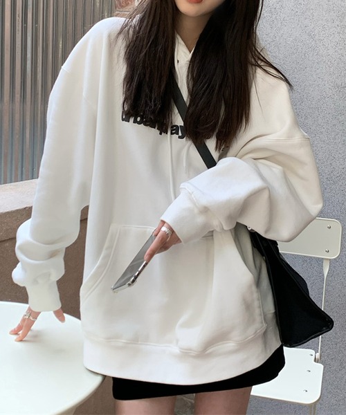 MEMECLE（メメクル）の「【 MEMECLE / メメクル 】ロゴプリント スウェット パーカー（パーカー・レディース・オートミール/ネイビー/ブラック/ホワイト・M/L）」の7枚目の写真