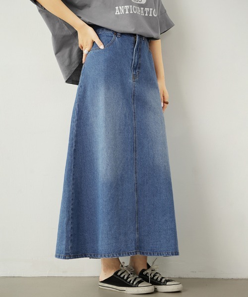 Doux Belle(ドゥーベル)の「Aラインデニムロングスカート(スカート・レディース・ブルー/ワンウォッシュ/ネイビー・SMALL/MEDIUM/LARGE/X-LARGE)」の1枚目の写真