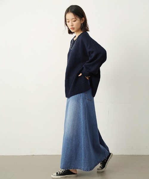 Doux Belle(ドゥーベル)の「Aラインデニムロングスカート(スカート・レディース・ブルー/ワンウォッシュ/ネイビー・SMALL/MEDIUM/LARGE/X-LARGE)」の13枚目の写真