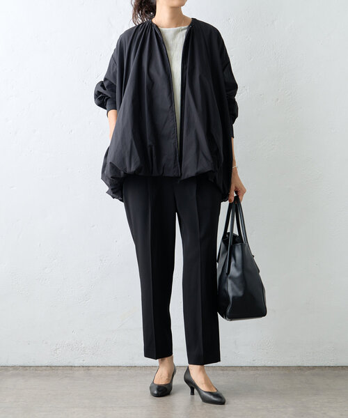 BEARDSLEY（ビアズリー）の「ソデパフバルーンブルゾン（ノーカラージャケット・レディース・ブラック/カーキ・FREE）」の5枚目の写真