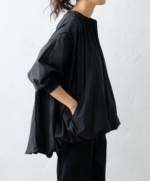 BEARDSLEY（ビアズリー）の「ソデパフバルーンブルゾン（ノーカラージャケット・レディース・ブラック/カーキ・FREE）」の9枚目の写真