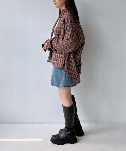 AS KNOW AS plus（アズノゥアズプラス）の「◇バックアートサガラロゴ刺繍 オーバーサイズシャツ（シャツ/ブラウス・レディース・ブラウン系/レッド系/ベージュ系・FREE）」の8枚目の写真