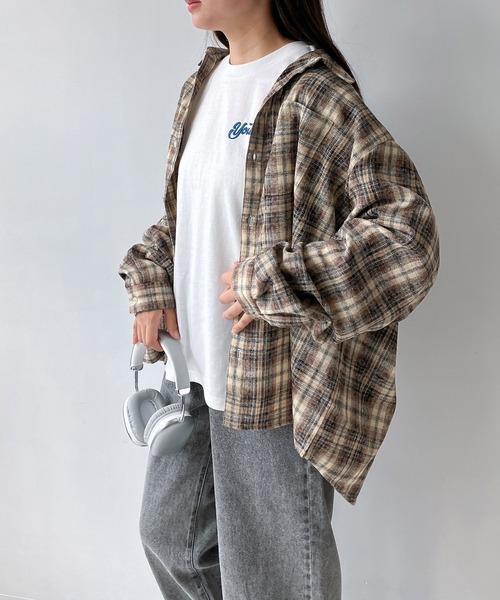 AS KNOW AS plus（アズノゥアズプラス）の「◇バックアートサガラロゴ刺繍 オーバーサイズシャツ（シャツ/ブラウス・レディース・ブラウン系/レッド系/ベージュ系・FREE）」の11枚目の写真