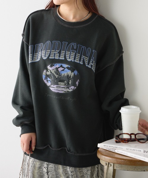 continuer de NICE CLAUP(コンティニューデナイスクラップ)の「マウンテンプリントスウェット(スウェット・レディース・ブラウン/オートミール/スミクロ・FREE)」の2枚目の写真