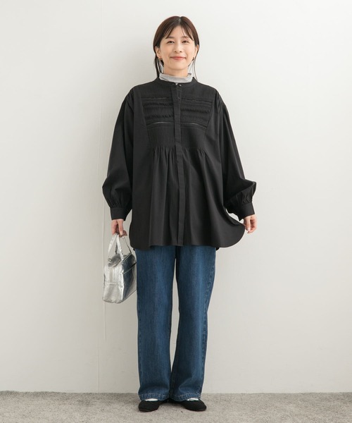 URBAN RESEARCH DOORS（アーバンリサーチドアーズ）の「ピンタックチュニックシャツ（シャツ/ブラウス・レディース・オフホワイト/ベージュ系その他/ブラック・MEDIUM）」の17枚目の写真