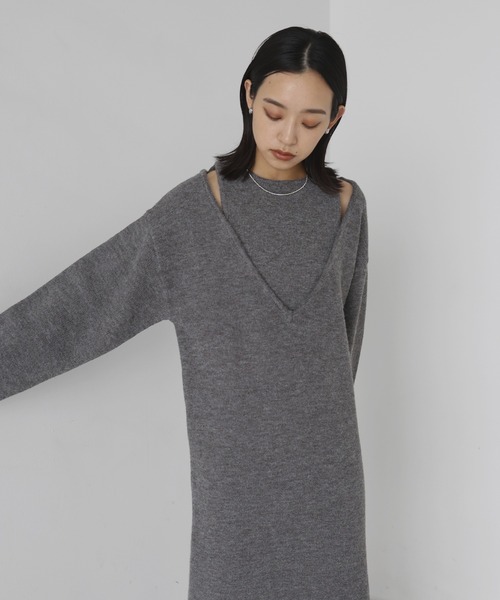 hellam(へラム)の「レイヤード風Vネックニットワンピース(ワンピース・レディース・チャコール/ブラック・FREE)」の12枚目の写真