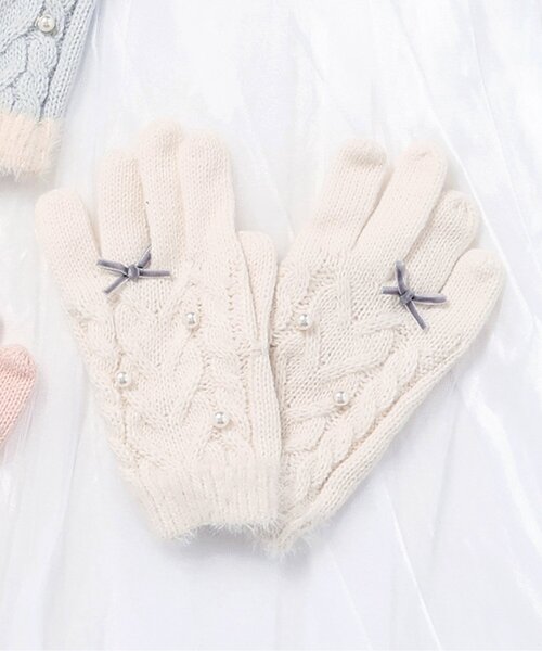 apres les cours（アプレレクール）の「ハートケーブルニット手袋（手袋・キッズ・ピンク/アイボリー/サックスブルー・95/120/140）」の2枚目の写真