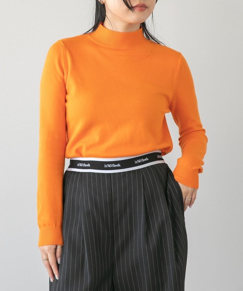 LinoU.(リノユー)の「ハイネックベーシックニット(ニット/セーター・レディース・アイボリー/ブラウン/レッド/グレー/グリーン/オレンジ/ブラック・L/S/M)」の2枚目の写真