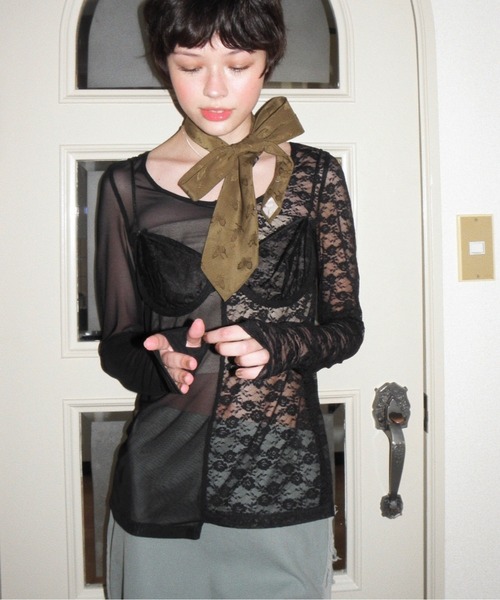 musubore(ムスボレ)の「2way half lace tops / ハーフレーストップス(Tシャツ/カットソー・レディース・ブラック/グリーン/ネイビー・FREE)」の11枚目の写真