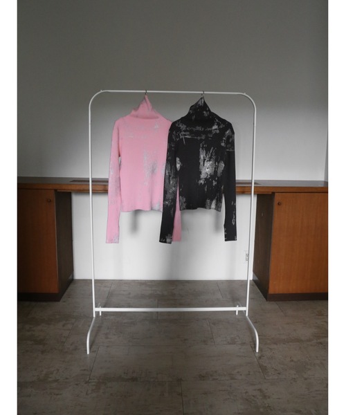 Katrin TOKYO（カトリーントーキョー）の「foil rib turtle knit（ニット/セーター・レディース・ピンク/チャコールグレー・FREE/XS）」の11枚目の写真