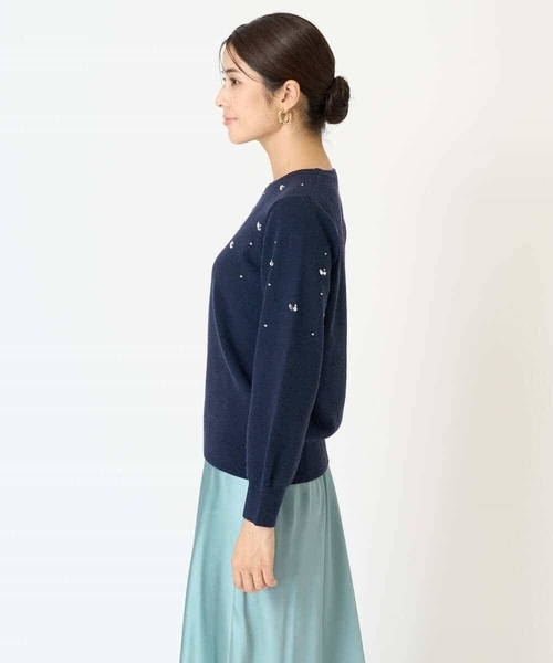 a.v.v(アーヴェヴェ)の「キラキラビジューニット(ニット/セーター・レディース・ネイビー/ダークインディゴブルー・36/34/38/42/40)」の16枚目の写真