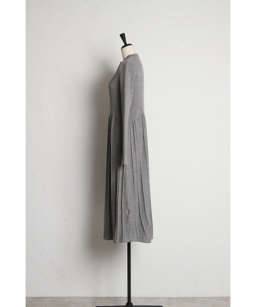 ウエスト切替ニットワンピース（ワンピース）｜&. NOSTALGIA（アンドドットノスタルジア）