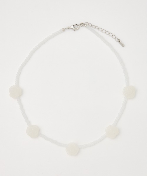 SLY（スライ）の「ROSE BEADS N/C ローズ ビーズ ネックレス（ネックレス・レディース・ブラック/ブルー/ホワイト・FREE）」の2枚目の写真