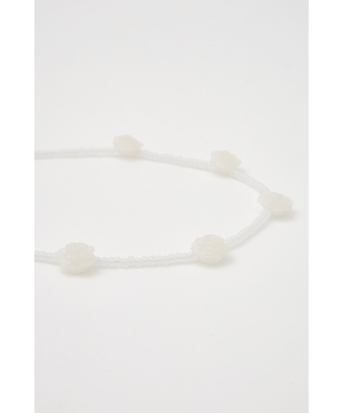 SLY（スライ）の「ROSE BEADS N/C ローズ ビーズ ネックレス（ネックレス・レディース・ブラック/ブルー/ホワイト・FREE）」の5枚目の写真