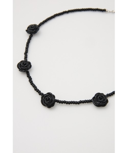 SLY（スライ）の「ROSE BEADS N/C ローズ ビーズ ネックレス（ネックレス・レディース・ブラック/ブルー/ホワイト・FREE）」の9枚目の写真