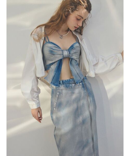 CALNAMUR（カルナムール）の「GLITTER DENIM ZIP TIGHT SKIRT/グリッターデニムジップタイトスカート（スカート・レディース・ライトブルー/インディゴブルー・SMALL/MEDIUM）」の7枚目の写真