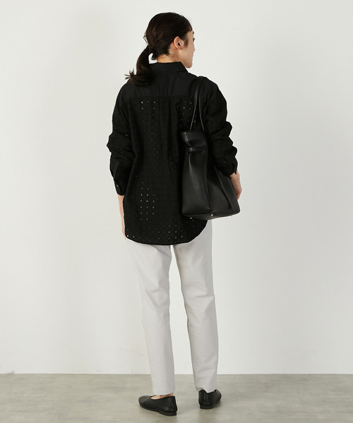 MELROSE claire(メルローズ クレール)の「《定番》ストレッチスリムテーパードパンツ(一部WEB限定カラー )(その他パンツ・レディース・ライトグレー/ブラック/オフホワイト/カーキ/ライトイエロー/ライラック/グレイッシュベージュ・2/4/3/5/1)」の14枚目の写真
