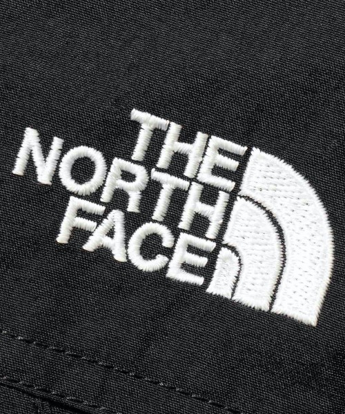 THE NORTH FACE(ザノースフェイス)の「THE NORTH FACE COMPACT ANORAK(ザ・ノース・フェイス コンパクトアノラック)(ナイロンジャケット・メンズ・ブラック・X-LARGE/LARGE/MEDIUM/SMALL)」の4枚目の写真