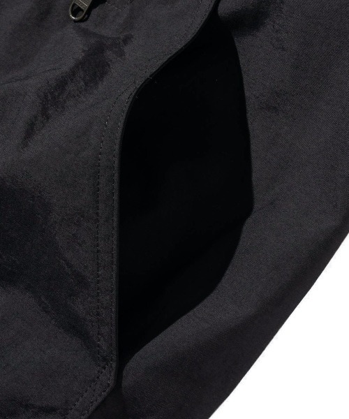 THE NORTH FACE(ザノースフェイス)の「THE NORTH FACE COMPACT ANORAK(ザ・ノース・フェイス コンパクトアノラック)(ナイロンジャケット・メンズ・ブラック・X-LARGE/LARGE/MEDIUM/SMALL)」の7枚目の写真