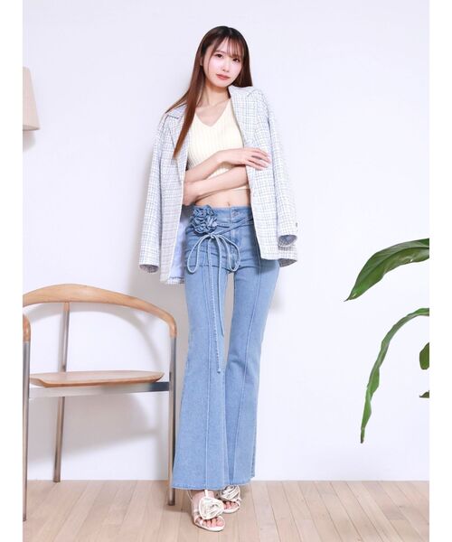 EATME（イートミー）の「コサージュフレアデニムパンツ（デニムパンツ・レディース・ライトブルー/ブラック・SMALL/MEDIUM）」の10枚目の写真