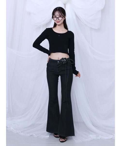 EATME（イートミー）の「コサージュフレアデニムパンツ（デニムパンツ・レディース・ライトブルー/ブラック・SMALL/MEDIUM）」の17枚目の写真