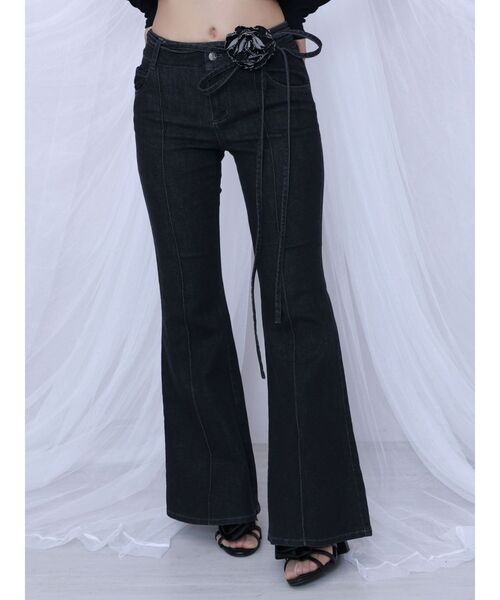 EATME（イートミー）の「コサージュフレアデニムパンツ（デニムパンツ・レディース・ライトブルー/ブラック・SMALL/MEDIUM）」の18枚目の写真