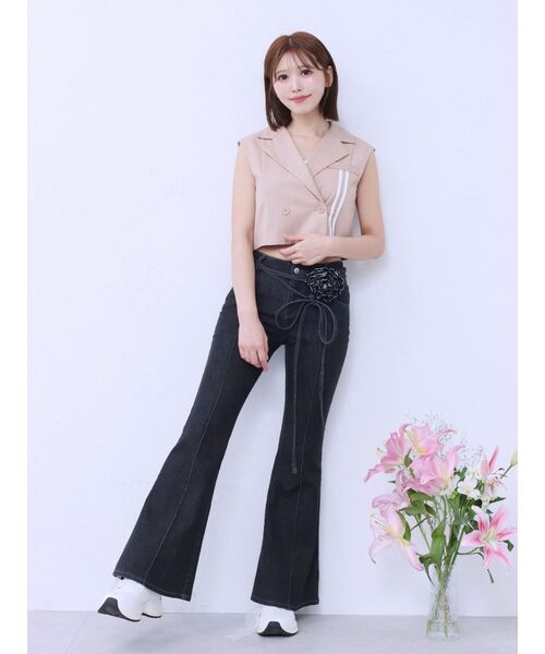 EATME（イートミー）の「コサージュフレアデニムパンツ（デニムパンツ・レディース・ライトブルー/ブラック・SMALL/MEDIUM）」の20枚目の写真