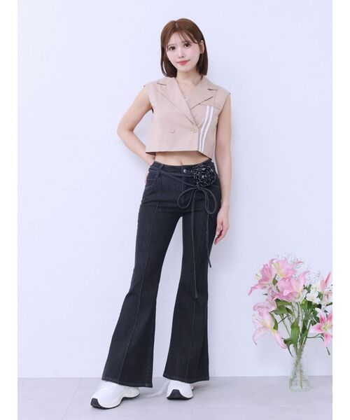 EATME（イートミー）の「コサージュフレアデニムパンツ（デニムパンツ・レディース・ライトブルー/ブラック・SMALL/MEDIUM）」の21枚目の写真