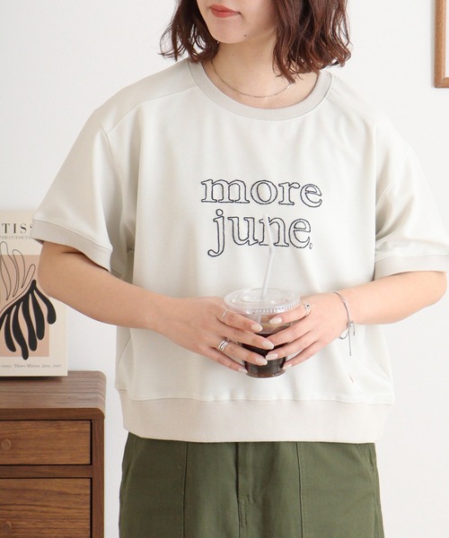 EGLANTINE（エグランティーヌ）の「EGLANTINE チェーンステッチ加工 半袖ロゴカットソープルオーバー（Tシャツ/カットソー・レディース・サンドベージュ/ネイビー/モカ/パープル・40）」の6枚目の写真