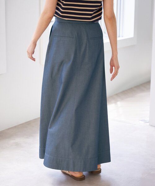 IENA（イエナ）の「Aラインデニムスカート（デニムスカート・レディース・サックスブルー/ブルー・34/36/38）」の17枚目の写真
