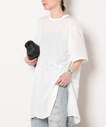 ツイストブラウス