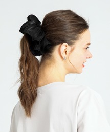 URBAN RESEARCH Sonny Label | シャイニーサテンフレアシュシュ(シュシュ)