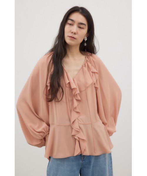 crie conforto（クリーコンフォルト）の「ラッフルブラウス 長袖（シャツ/ブラウス・レディース・オフホワイト/ピンク/ブラック/ライトブルー・FREE）」の4枚目の写真