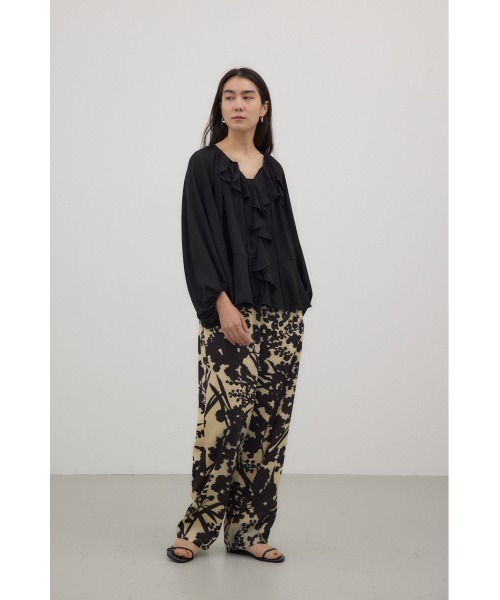 crie conforto（クリーコンフォルト）の「ラッフルブラウス 長袖（シャツ/ブラウス・レディース・オフホワイト/ピンク/ブラック/ライトブルー・FREE）」の10枚目の写真