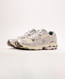 CONZ（コンズ）の「Wave Rider 10（スニーカー）」