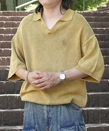 ILL'S（イルズ）の「ピグメント加工 ヴィンテージライク ワンポイント刺繍 スキッパーニット ユニセックス（Tシャツ/カットソー）」