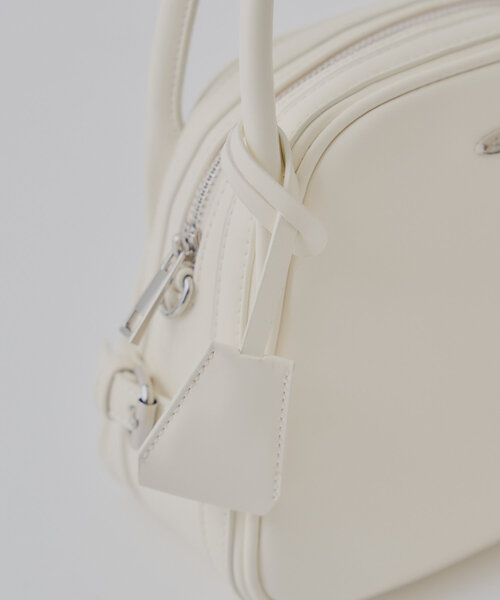 Chico（チコ）の「ラウンドハンドルボストンバッグ（ボストンバッグ・レディース・アイボリー/ブラック/ホワイト系その他・FREE）」の16枚目の写真