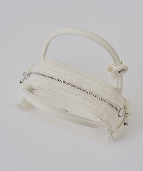 Chico（チコ）の「ラウンドハンドルボストンバッグ（ボストンバッグ・レディース・アイボリー/ブラック/ホワイト系その他・FREE）」の18枚目の写真