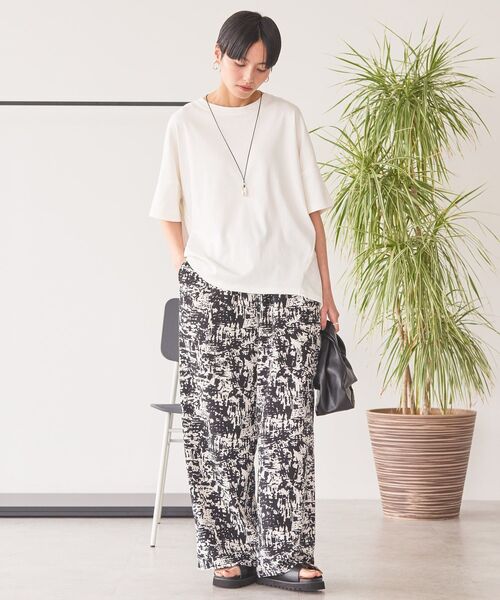 AMERICAN HOLIC（アメリカンホリック）の「コクーンシルエットカットソー／接触冷感（Tシャツ/カットソー・レディース・ピンク/その他6/ブラック/ライトベージュ/オフホワイト/ブルー/グリーン/ブラウン/オレンジ/チャコールグレー・M/L）」の19枚目の写真