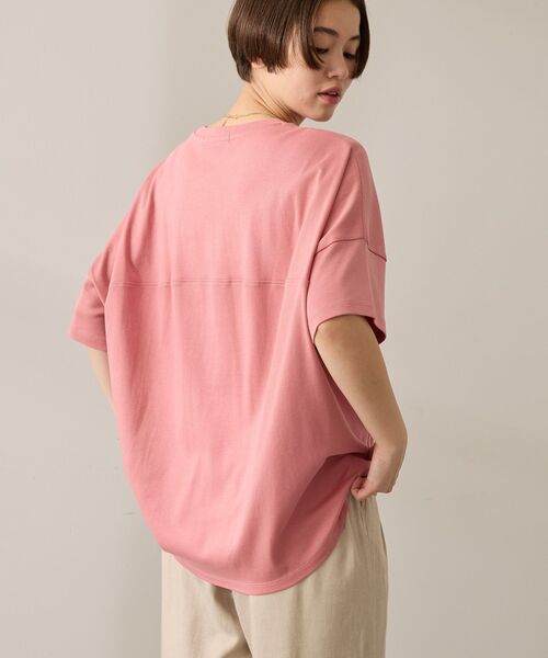 AMERICAN HOLIC（アメリカンホリック）の「コクーンシルエットカットソー／接触冷感（Tシャツ/カットソー・レディース・ピンク/その他6/ブラック/ライトベージュ/オフホワイト/ブルー/グリーン/ブラウン/オレンジ/チャコールグレー・M/L）」の8枚目の写真