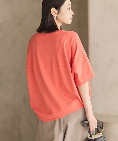 AMERICAN HOLIC（アメリカンホリック）の「コクーンシルエットカットソー／接触冷感（Tシャツ/カットソー・レディース・ピンク/その他6/ブラック/ライトベージュ/オフホワイト/ブルー/グリーン/ブラウン/オレンジ/チャコールグレー・M/L）」の9枚目の写真