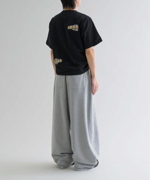 EPNK（イーピーエヌケー）の「【EPNK】Patchwok heart tee / パッチワークハートtee（Tシャツ/カットソー・メンズ・オートミール/ブラック/グレー・SMALL/MEDIUM/LARGE）」の20枚目の写真