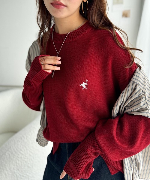 classicalelf（クラシカルエルフ）の「さらり抜け感ある着こなしが叶う。胸刺繍サムホール付きシンプルニット（ニット/セーター・レディース・グレー/アイボリー/ライトベージュ/ネイビー/レッド・LARGE/MEDIUM/SMALL/X-LARGE）」の22枚目の写真