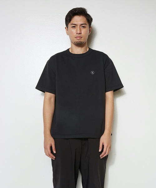 UN-USELESS(アンユースレス)の「【UN-USELESS】アンユースレス/ USL COTTON KNITEE(Tシャツ/カットソー・メンズ・ホワイト系/ブラック/グレー系その他/ブラック系その他/グレー/オフホワイト・M-L/L-XL/S-M)」の1枚目の写真