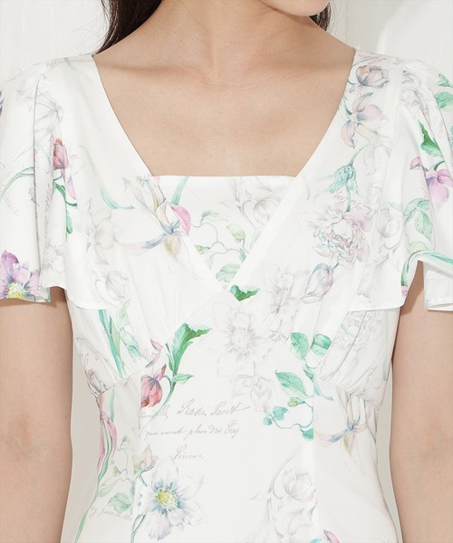 WILLSELECTION（ウィルセレクション）の「ボタニカルフラワーフレアスリーブワンピース（ワンピース・レディース・ブラック系その他/ホワイト系その他/レッド系その他・FREE）」の6枚目の写真