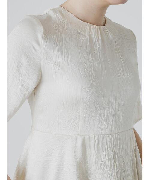Te chichi CLASSIC（テチチクラシック）の「【JAPAN FABRIC】リンクルアセテートサテンペプラムブラウス《2025summer catalog item》（シャツ/ブラウス・レディース・オフホワイト・F）」の13枚目の写真