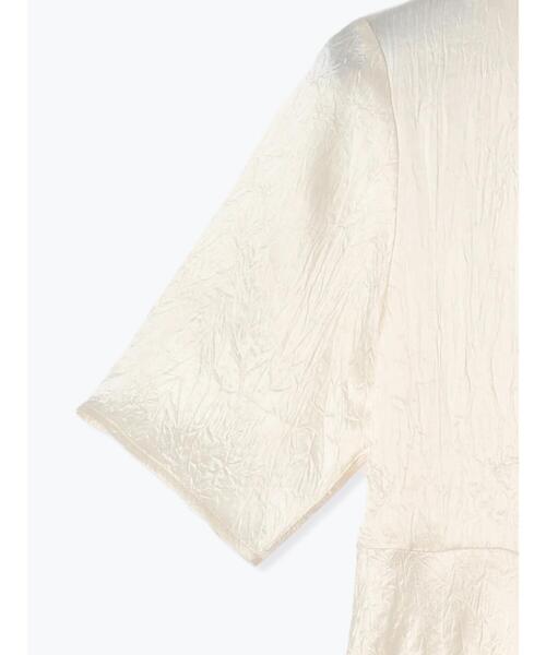 Te chichi CLASSIC（テチチクラシック）の「【JAPAN FABRIC】リンクルアセテートサテンペプラムブラウス《2025summer catalog item》（シャツ/ブラウス・レディース・オフホワイト・F）」の17枚目の写真