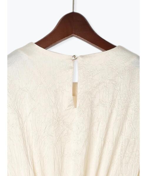 Te chichi CLASSIC（テチチクラシック）の「【JAPAN FABRIC】リンクルアセテートサテンペプラムブラウス《2025summer catalog item》（シャツ/ブラウス・レディース・オフホワイト・F）」の19枚目の写真