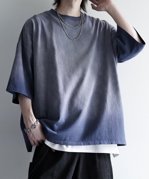 cussil(クシル)の「【cussil/クシル】フェードグラデーションガーメントダイ半袖Tシャツ(Tシャツ/カットソー・メンズ・ブラック系/ブルー系/ブラウン系・S/M/L)」の3枚目の写真